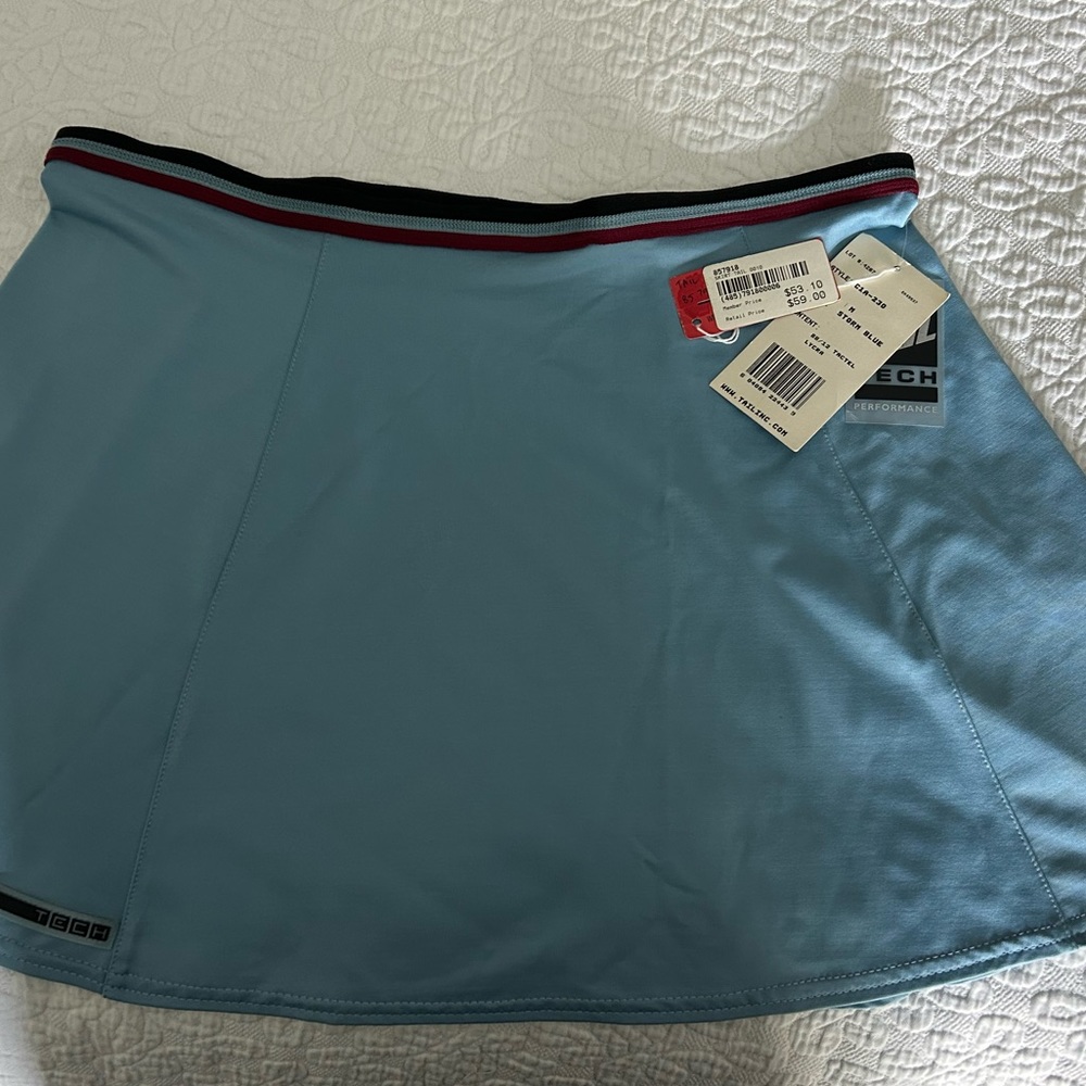 Tail (brand) Ladies Athletic Skirt.